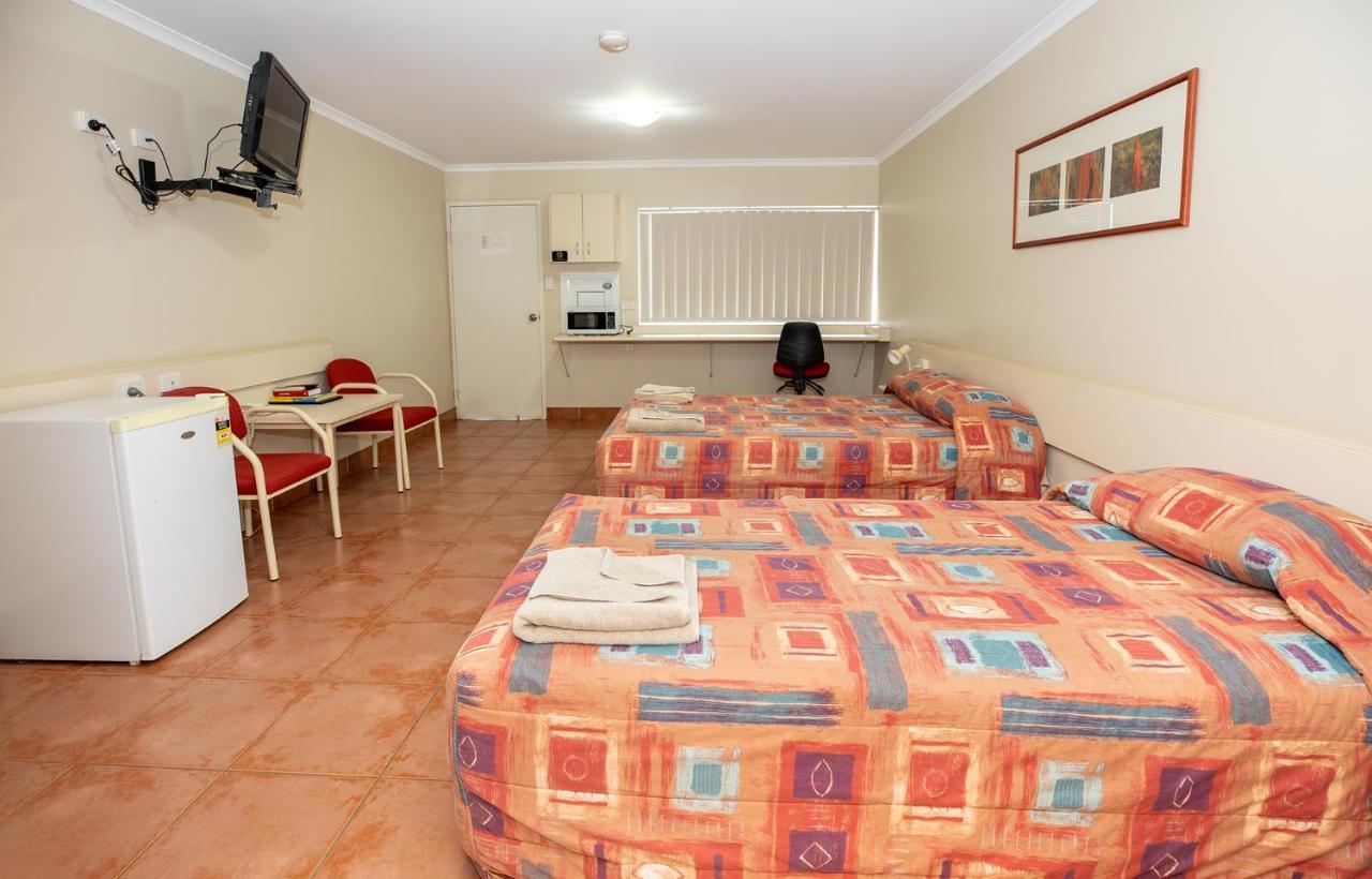 Leichhardt Hotel Motel كلونكوري المظهر الخارجي الصورة